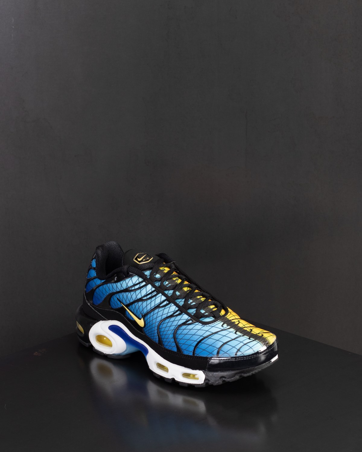 Air Max Plus TN SE Greedy Nike Footwear Sneakers Blue