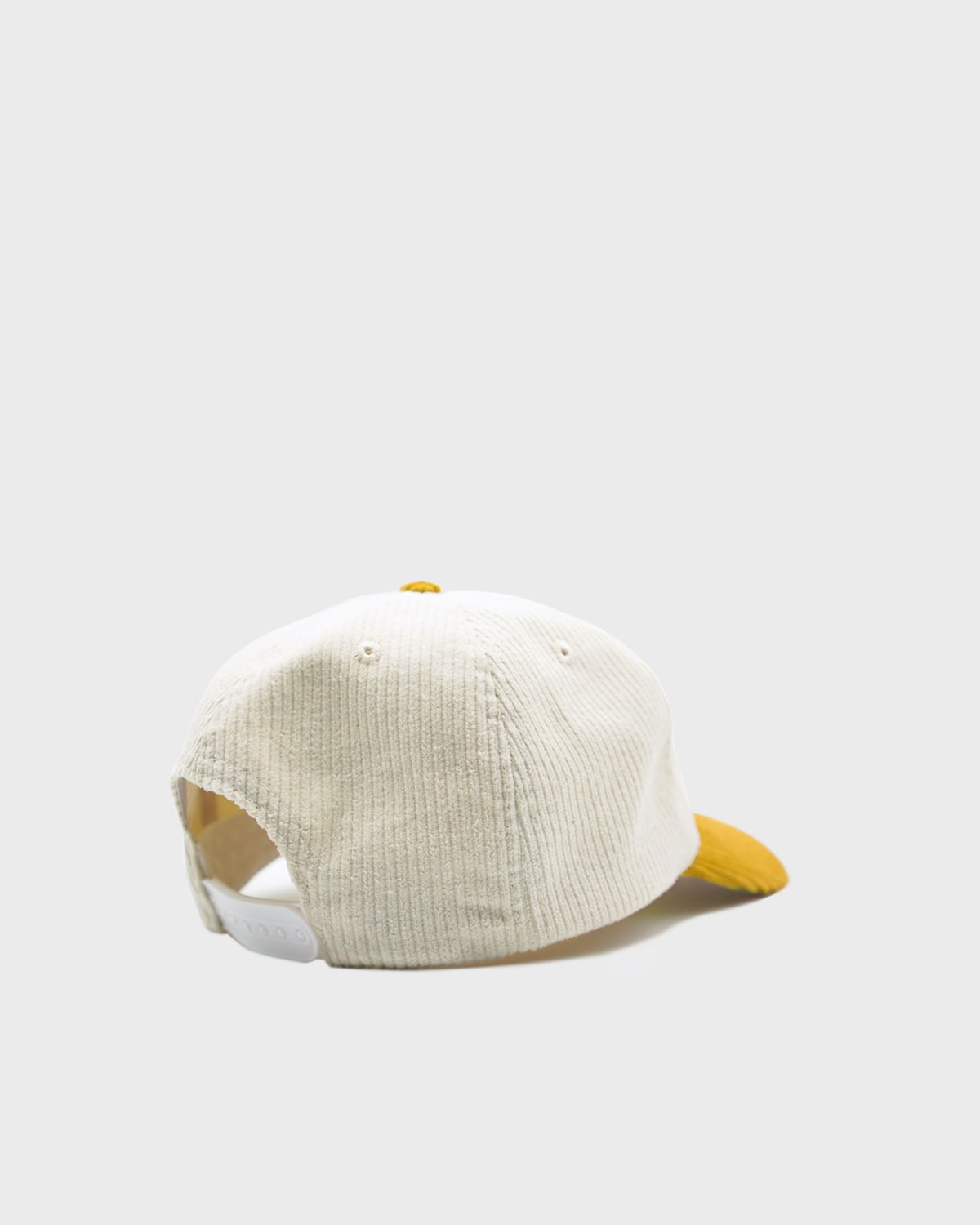 Wellness Club Hat Sporty & Rich Headwear Caps White